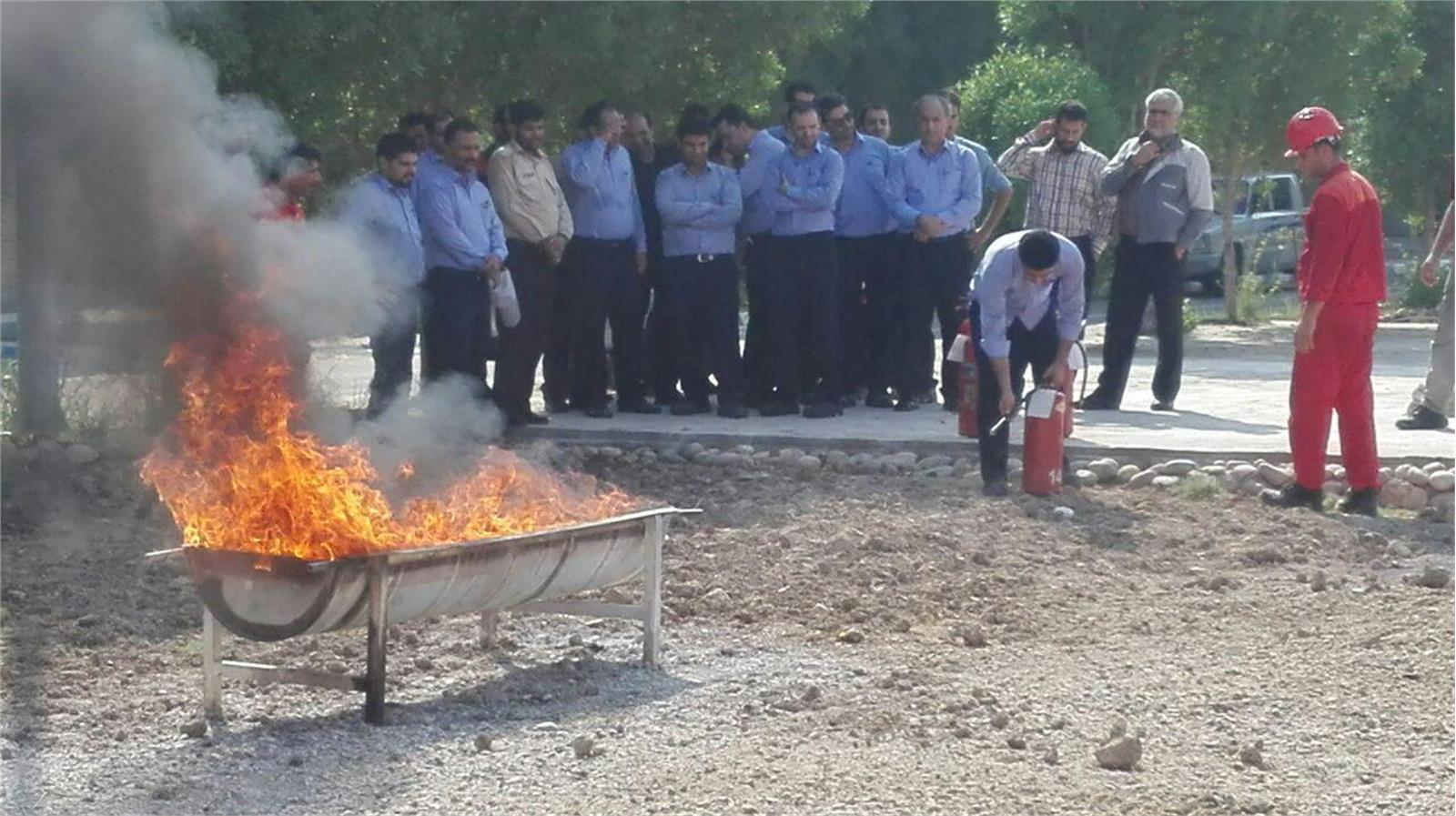 برگزاری مانور آتش نشانی در نیروگاه خرمشهر